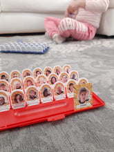 Carica l'immagine nel visualizzatore di Gallery, Gioco Indovina Family