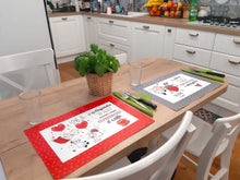 Carica l'immagine nel visualizzatore di Gallery, Tovagliette Personalizzate Love Pecora & Lupo