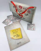 Carica l'immagine nel visualizzatore di Gallery, Album di figurine con Bag