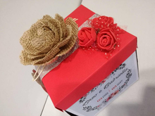 Carica l'immagine nel visualizzatore di Gallery, Explosion Box per qualsiasi occasione